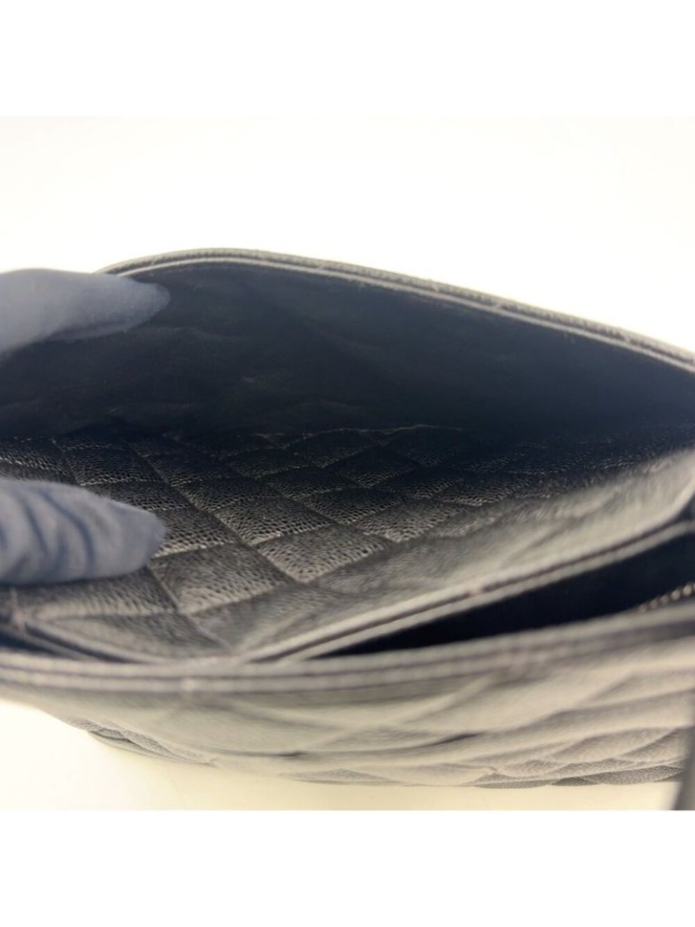 Chanel CC Logo Reprint Caviar Leather Black Tote Gold - Picture 13 of 15